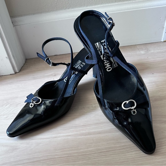 Salvatore Ferragamo Black Patent Gancini Slingback - Size 7C - Picture 1 of 11